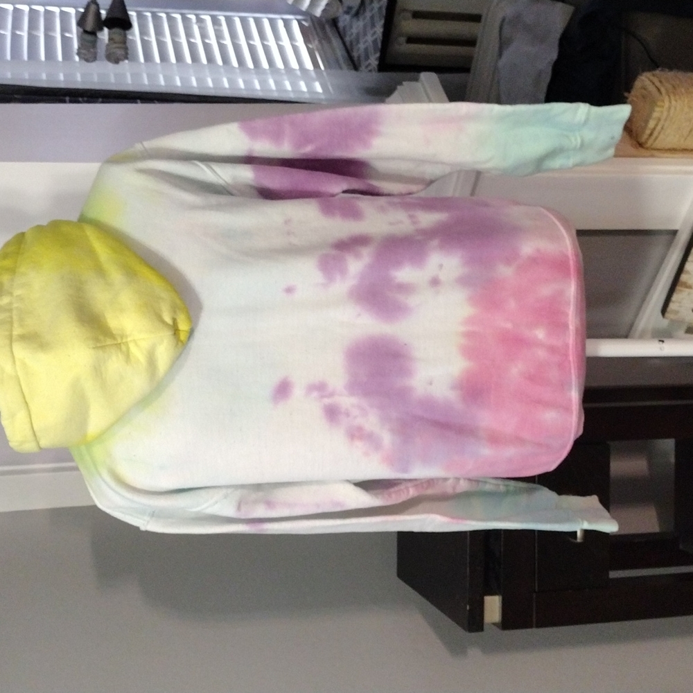 Sweatshirt - Picture 2 of 2